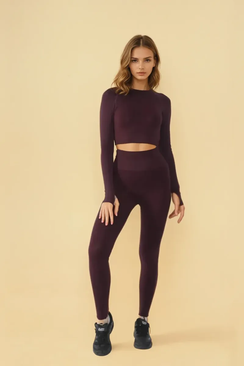 Burgundy seamless set