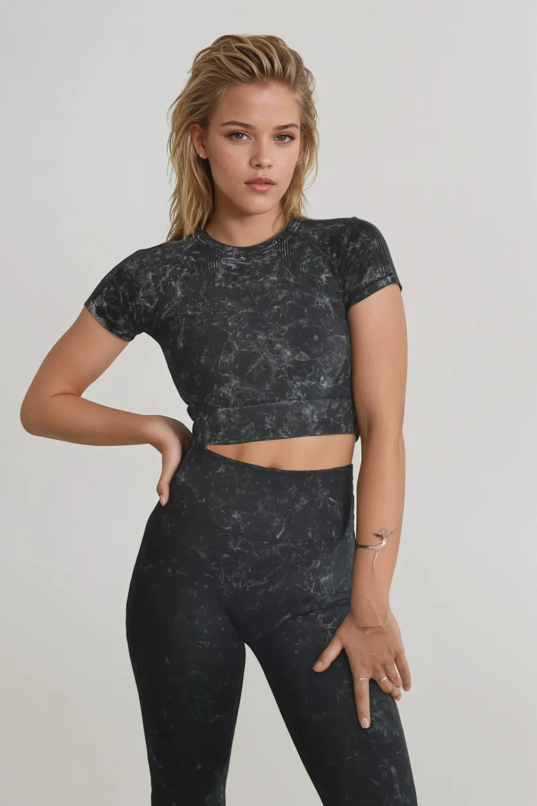 Overfit Seamless collection piece